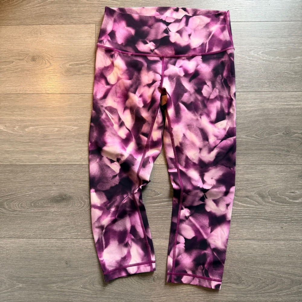 Lululemon Wunder Under Crop High Rise Leggings Purple Floral Print‎ Size 8